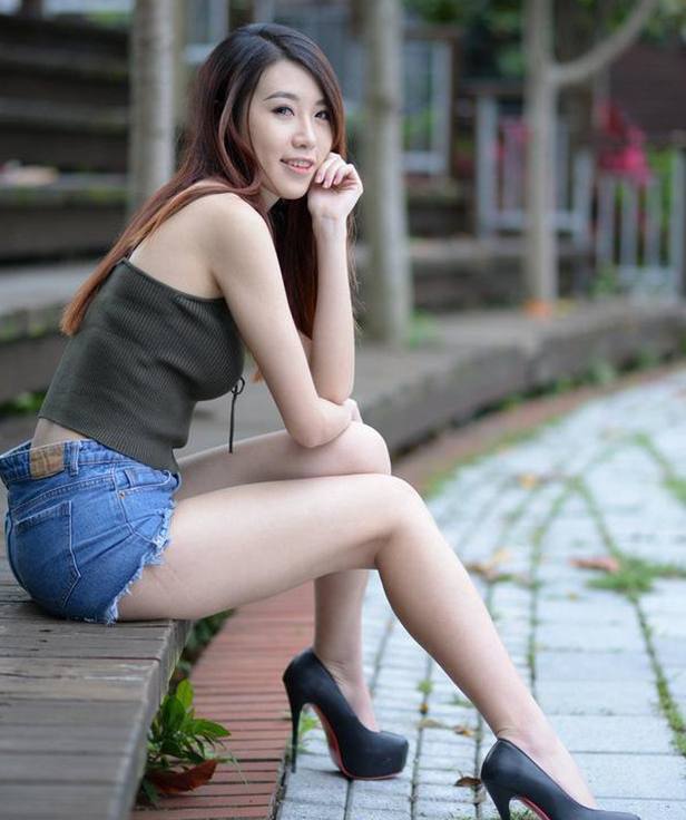 今夜的色约会原画质